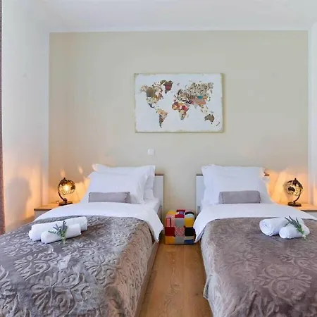 First Hill Comfortable Villa *