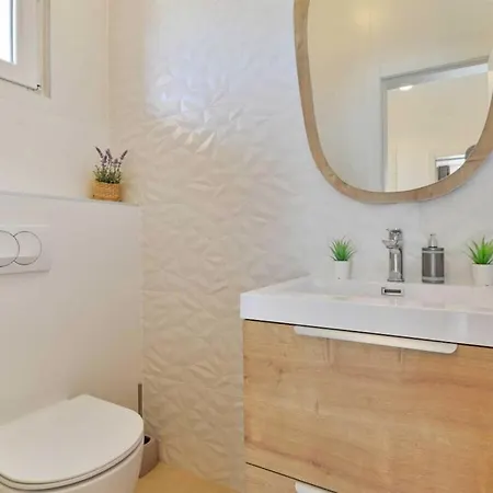 First Hill Comfortable Villa