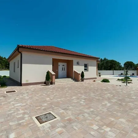 Villa First Hill Comfortable *