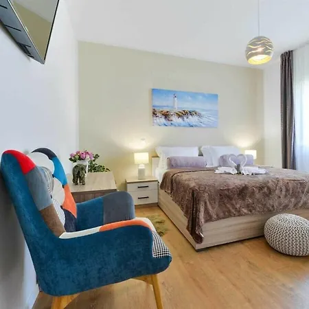 Villa First Hill Comfortable Zadar