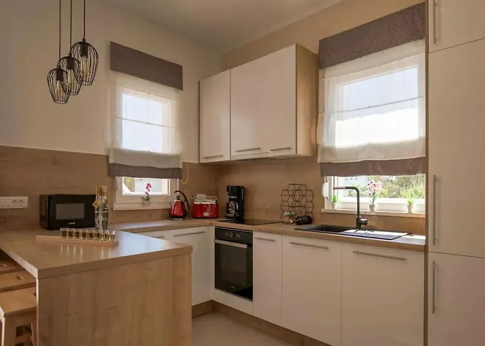 First Hill Comfortable Villa *