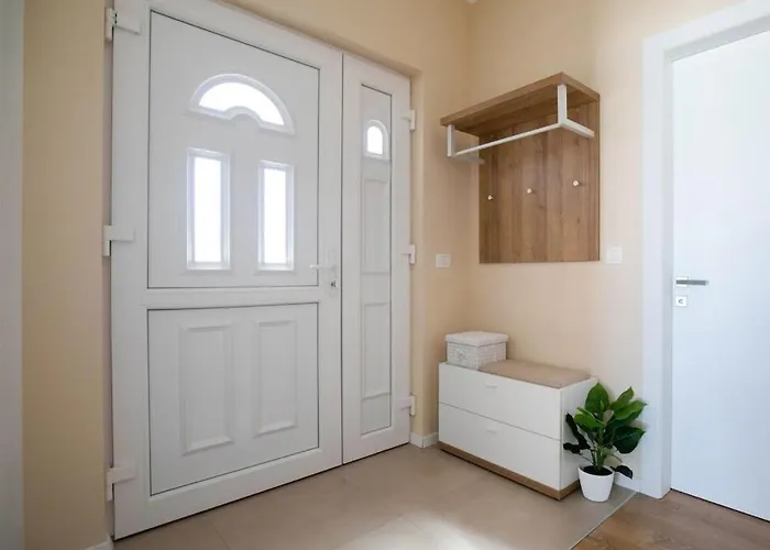 First Hill Comfortable Villa Zadar